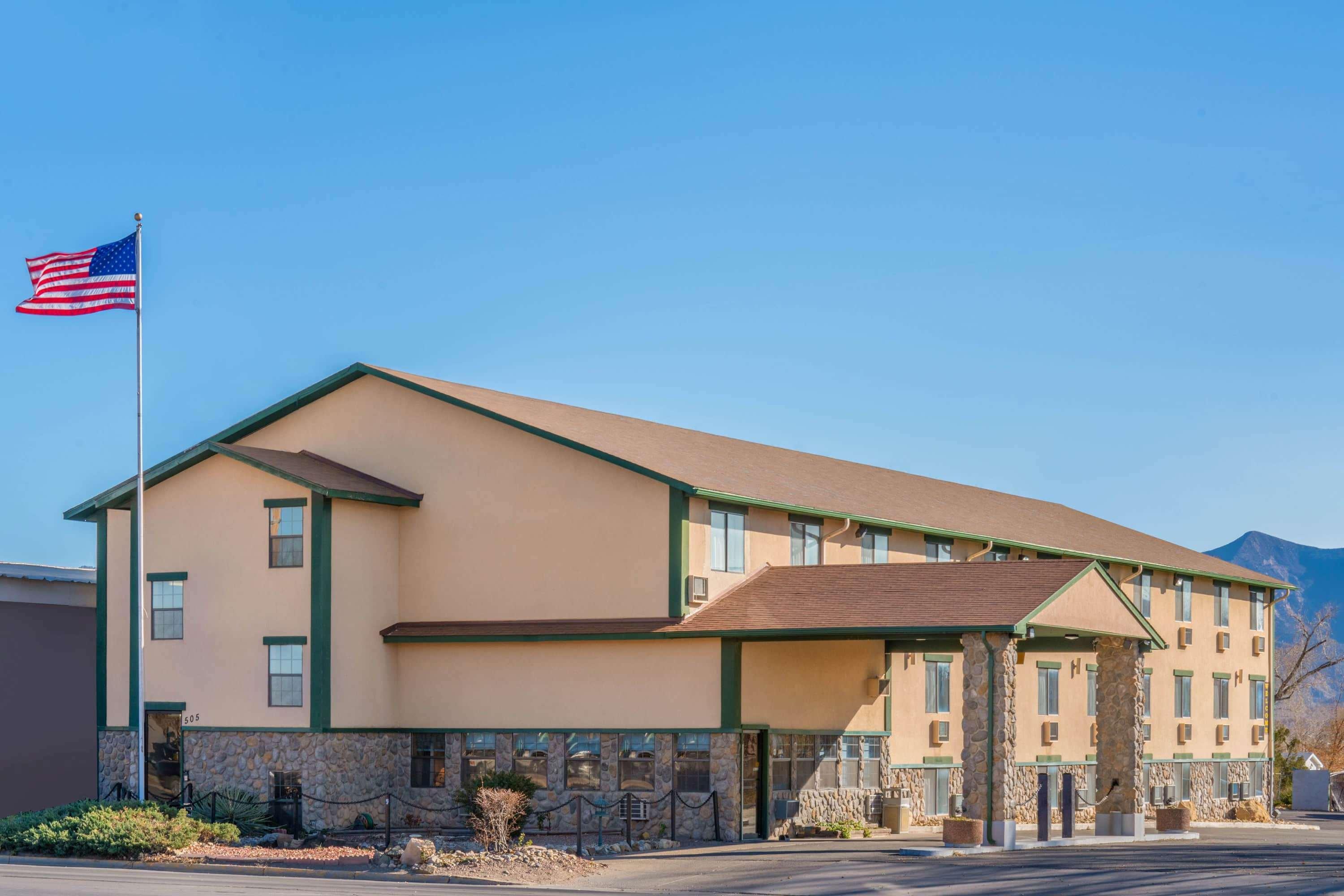 Super 8 By Wyndham Cortez/Mesa Verde Area Екстериор снимка