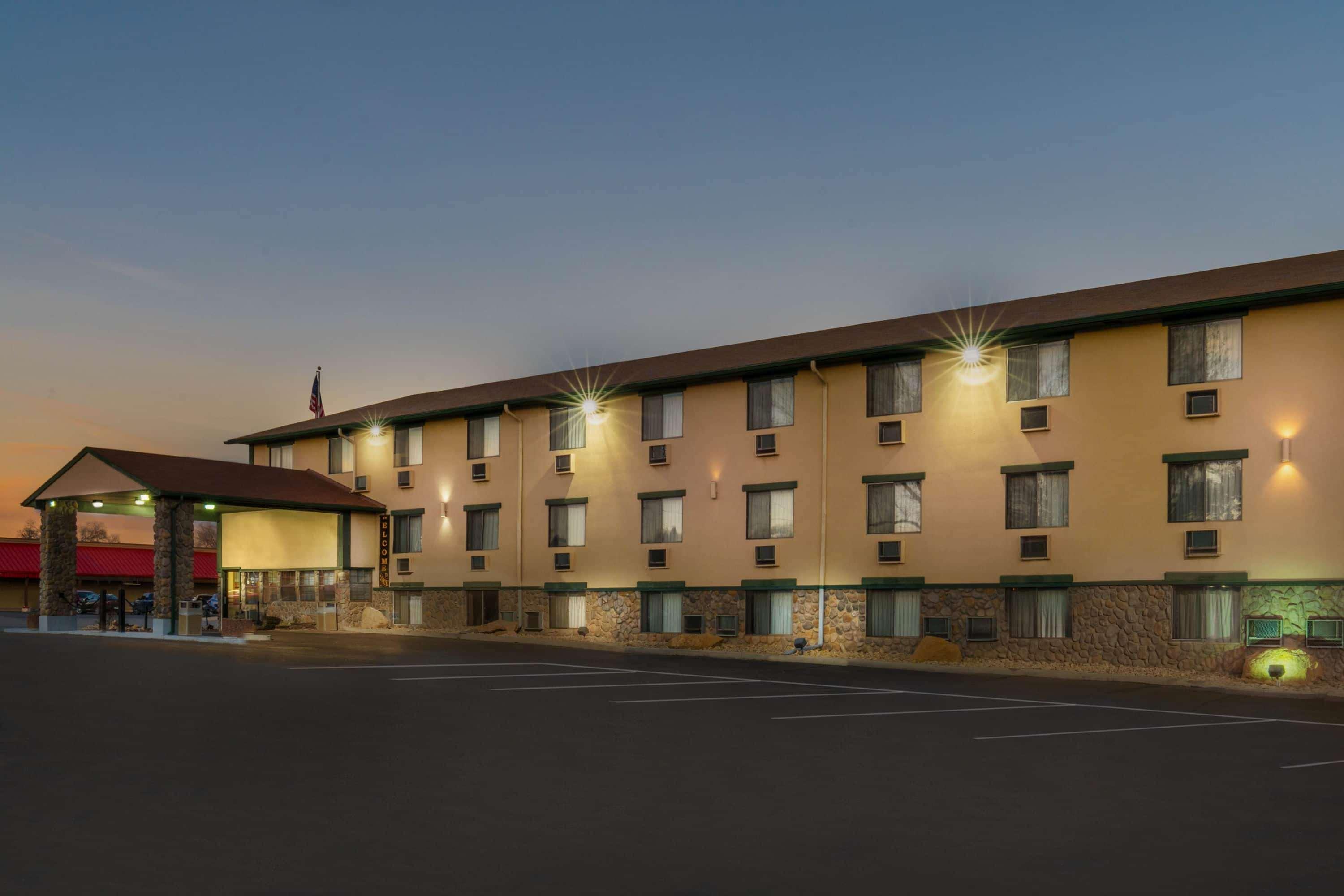 Super 8 By Wyndham Cortez/Mesa Verde Area Екстериор снимка